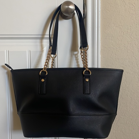Calvin Klein Tote - Picture 2 of 7